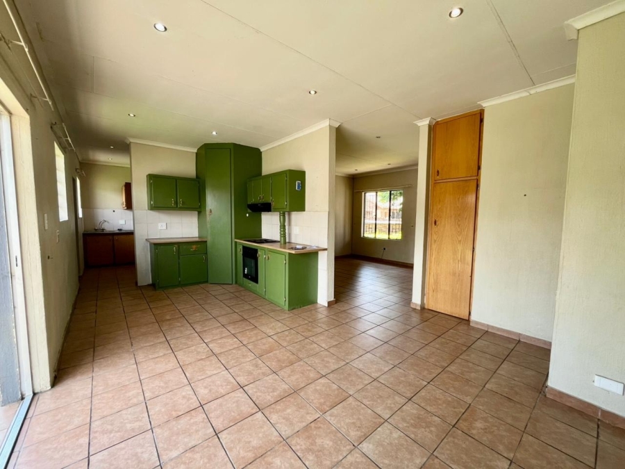 To Let 4 Bedroom Property for Rent in Waterval East North West